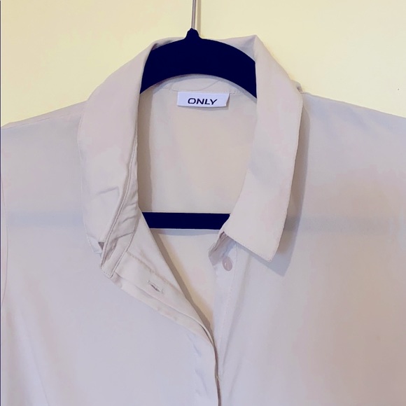 ONLY Women’s Sheer Blouse - Picture 3 of 5